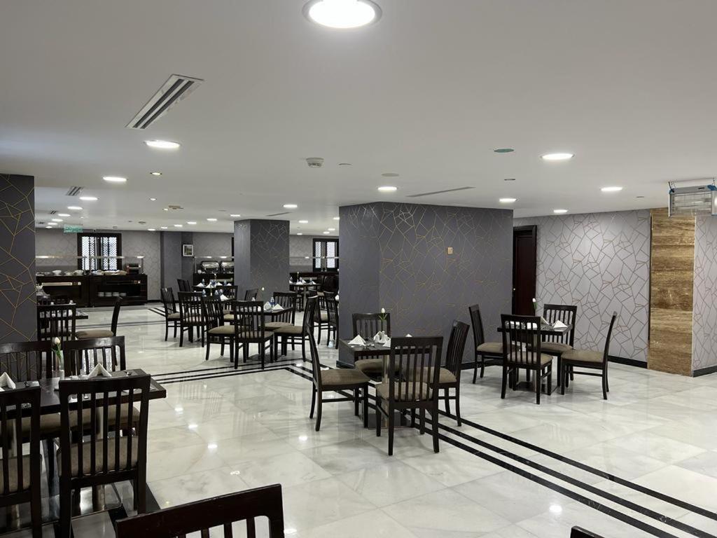 Al Ansar Golden Tulip Hotel Medina Exterior photo