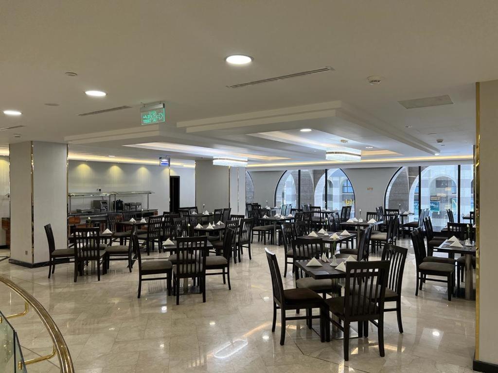 Al Ansar Golden Tulip Hotel Medina Exterior photo