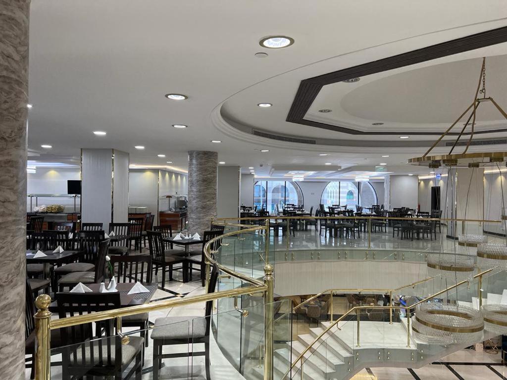 Al Ansar Golden Tulip Hotel Medina Exterior photo