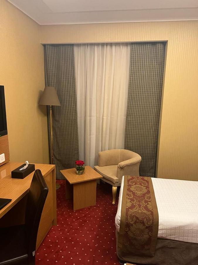 Al Ansar Golden Tulip Hotel Medina Exterior photo
